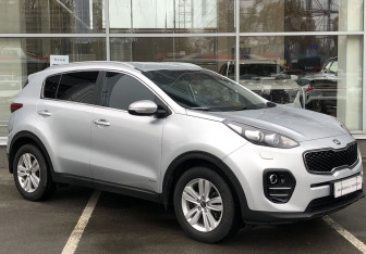 Подержанный автомобиль Kia Sportage 2017 года (3 фото)