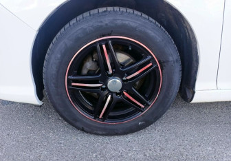 Подержанный автомобиль Peugeot 408 2014 года (10 фото)