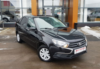 Подержанный автомобиль LADA (ВАЗ) Granta Sedan 2023 года (3 фото)