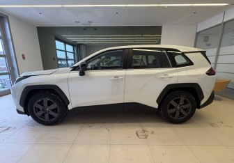 Новый Toyota RAV4 2025 (5 фото)