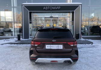 Подержанный автомобиль Kia Rio Hatchback 2021 года (6 фото)