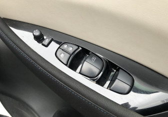 Подержанный автомобиль Nissan Leaf 2018 года (13 фото)