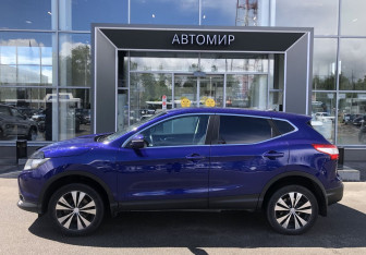 Подержанный автомобиль Nissan Qashqai 2014 года (8 фото)