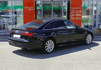 Подержанный автомобиль Audi A6 Sedan 2018 года (5 фото)