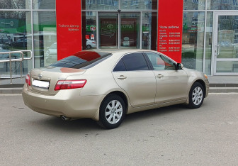 Подержанный автомобиль Toyota Camry Sedan 2007 года (5 фото)