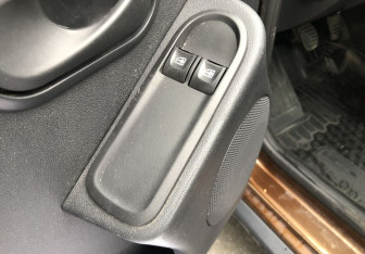 Подержанный автомобиль Renault Duster 2015 года (13 фото)