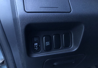 Подержанный автомобиль Mitsubishi Outlander 2007 года (15 фото)