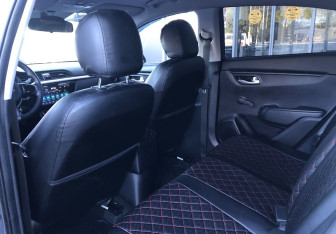 Подержанный автомобиль Kia Rio Sedan 2020 года (11 фото)