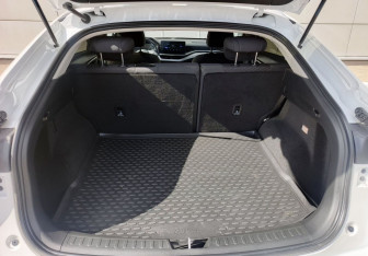 Подержанный автомобиль Haval F7x 2023 года (12 фото)