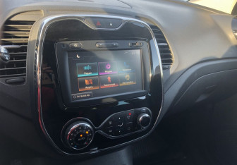 Подержанный автомобиль Renault Kaptur 2016 года (14 фото)