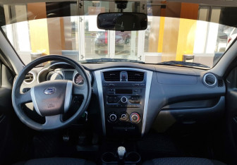 Подержанный автомобиль Datsun on-DO 2017 года (11 фото)