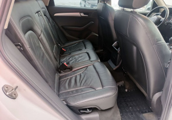 Подержанный автомобиль Audi Q5 2012 года (16 фото)