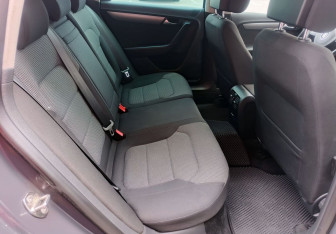Подержанный автомобиль Volkswagen Passat Wagon 2011 года (15 фото)