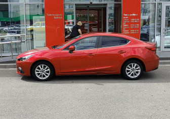 Подержанный автомобиль Mazda 3 Sedan 2013 года (8 фото)