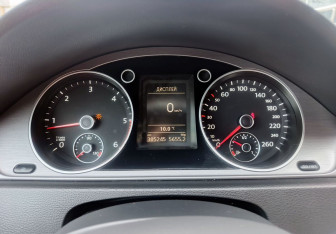 Подержанный автомобиль Volkswagen Passat Wagon 2011 года (13 фото)