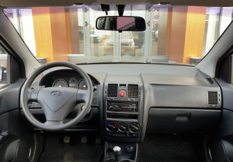 Подержанный автомобиль Hyundai Getz 2007 года (11 фото)