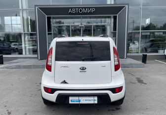 Подержанный автомобиль Kia Soul 2012 года (6 фото)