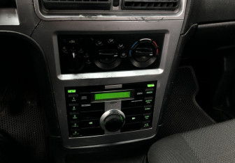 Подержанный автомобиль Daewoo Nexia Sedan 2008 года (14 фото)