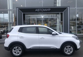 Подержанный автомобиль Chery Tiggo 4 Pro 2023 года (4 фото)