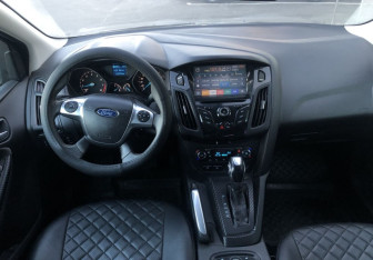 Подержанный автомобиль Ford Focus Sedan 2012 года (10 фото)