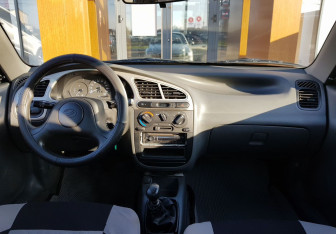 Подержанный автомобиль ЗАЗ Chance Sedan 2010 года (11 фото)