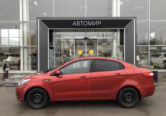 Подержанный автомобиль Kia Rio Sedan 2012 года (8 фото)