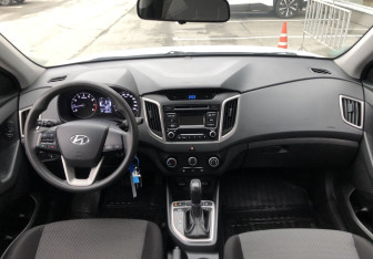 Подержанный автомобиль Hyundai Creta 2017 года (10 фото)
