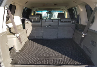 Подержанный автомобиль Nissan Pathfinder 2013 года (12 фото)