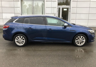 Подержанный автомобиль Renault Megane Wagon 2019 года (4 фото)