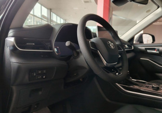 Новый Toyota Highlander 2026 (14 фото)