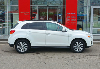 Подержанный автомобиль Mitsubishi ASX 2014 года (4 фото)
