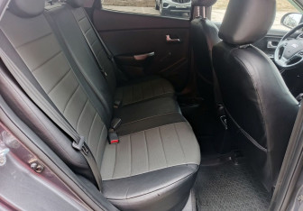 Подержанный автомобиль Kia Rio Sedan 2017 года (16 фото)