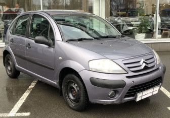 Подержанный автомобиль Citroen C3 Hatchback 2008 года (3 фото)