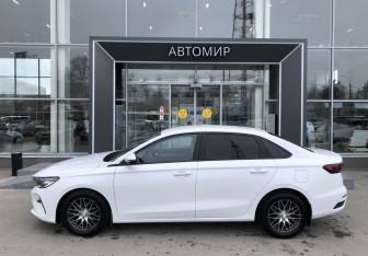 Подержанный автомобиль Geely Emgrand 2023 года (8 фото)