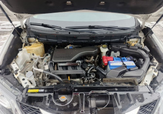 Подержанный автомобиль Nissan X-Trail 2017 года (11 фото)