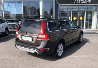 Подержанный автомобиль Volvo XC70 2014 года (7 фото)