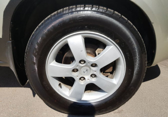 Подержанный автомобиль Hyundai Tucson 2007 года (12 фото)