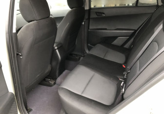 Подержанный автомобиль Hyundai Creta 2018 года (12 фото)