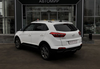 Подержанный автомобиль Hyundai Creta 2017 года (7 фото)