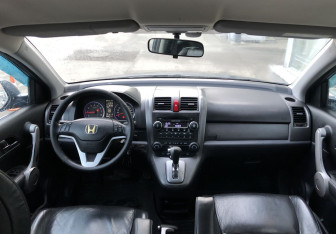 Подержанный автомобиль Honda CR-V 2007 года (11 фото)