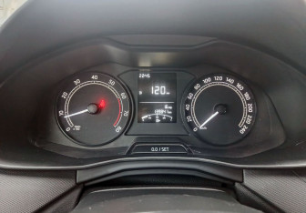 Подержанный автомобиль Skoda Rapid Liftback 2020 года (12 фото)