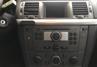 Подержанный автомобиль Opel Vectra Liftback 2007 года (14 фото)