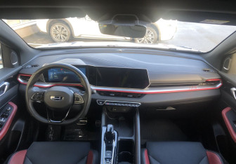 Подержанный автомобиль Geely Coolray 2024 года (11 фото)