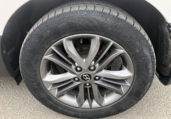 Подержанный автомобиль Hyundai ix35 2013 года (14 фото)