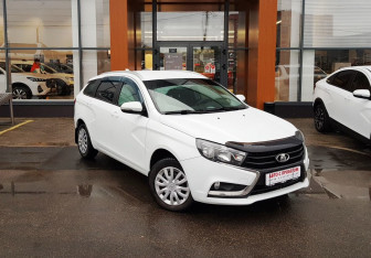 Подержанный автомобиль LADA (ВАЗ) Vesta Wagon 2018 года (3 фото)