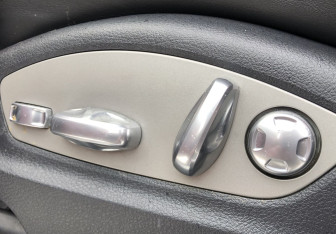 Подержанный автомобиль Porsche Macan 2014 года (17 фото)