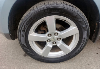 Подержанный автомобиль Mitsubishi Outlander 2008 года (10 фото)