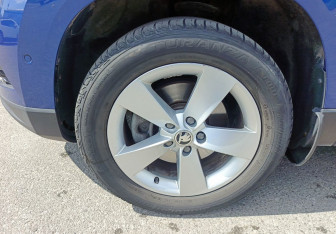 Подержанный автомобиль Skoda Karoq 2020 года (10 фото)