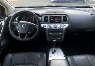 Подержанный автомобиль Nissan Murano Suv 2015 года (10 фото)