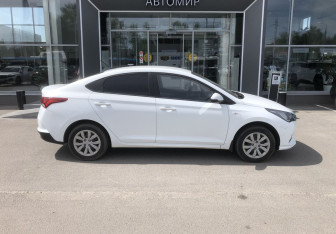 Подержанный автомобиль Hyundai Solaris Sedan 2020 года (4 фото)